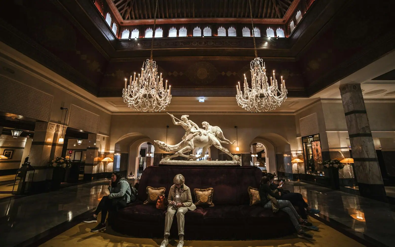 The Marlowe lobby with sculptural lighting and lounge seating